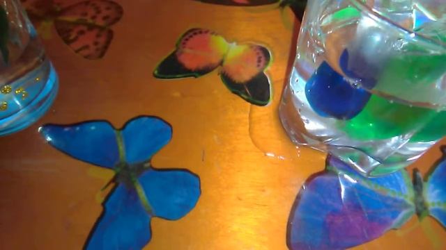 ОПЫТЫ С ВОДОЙ. Растворяем капсулу PERSIL! смотреть онлайн