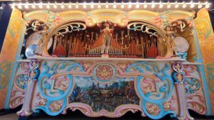 Rest in Peace Queen Elizabeth II... "God Save the Queen" ex Days Gallopers Gavioli Fairground Organ