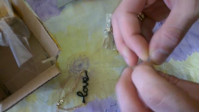 Товары из Китая (Крестики) смотреть онлайн