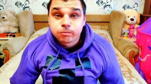 Лизик учит папу правильно питаться и заниматься спортом