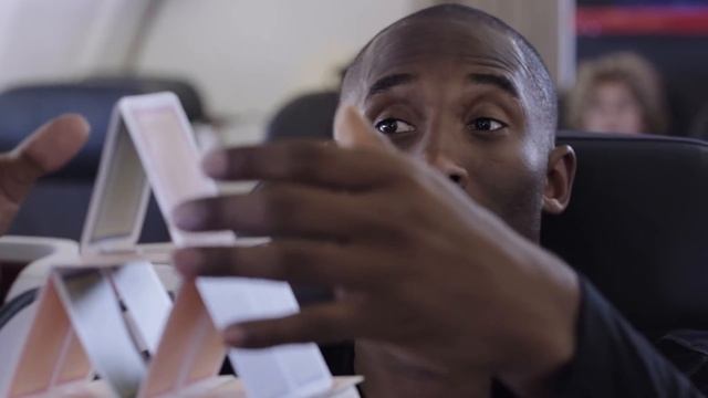 Leo Messi vs Kobe Bryant - Legends on Board - Turkish Airlines смотреть онлайн