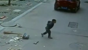 Переехал ребенка и уехал