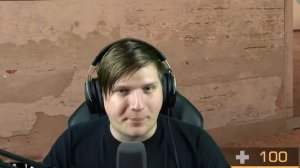 Веля слушает песню про грибочки.