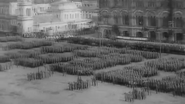 Парад на Красной площади. Видео 1 мая 1926 года.