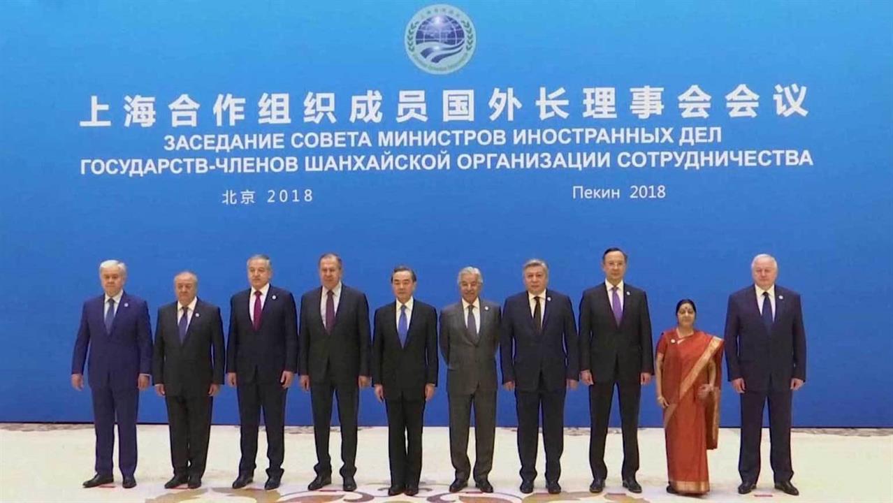 Глава МИД РФ Сергей Лавров обвинил Запад в намерении развалить Сирию