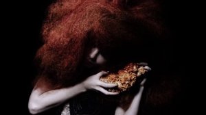 BJORK - MUTUAL CORE [BIOPHILIA LIVE]