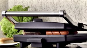 Redmond SkyGrill RGM-M810S: контактный гриль с дистанционным управлением