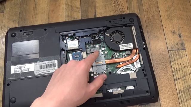 ПОЧЕМУ Я ЛЮБЛЮ СТАРЫЕ НОУТБУКИ И ВЫБИРАЮ ИХ? смотреть онлайн