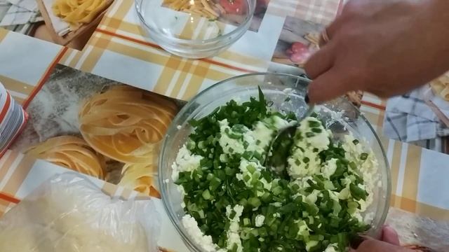 Вареники с творогом и зеленым луком