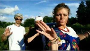 ПЕСНЯ !!! чтобы запомнить тему to be (am/is/are) быстро, для урока 1