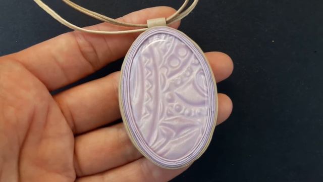 Кулон и серьги с серебряными швензами из натуральной кожи и полимерной глины "Лаванда" (18155)