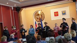 Ах, зачем ты меня целовала Дуня....))) Классная казачья песня👍
