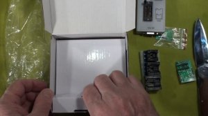 Распаковка программатор RT809F программирует  память через разъемы  VGA, HDMI