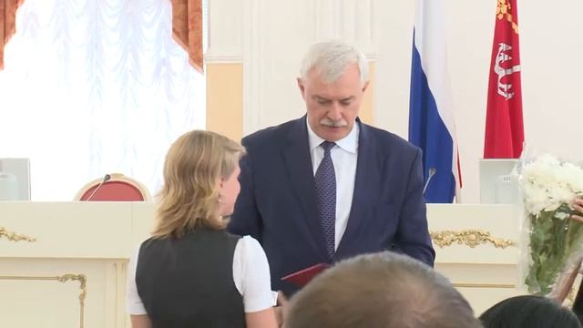 Дети-сироты из Выборгского района получили ключи от новых квартир. смотреть онлайн