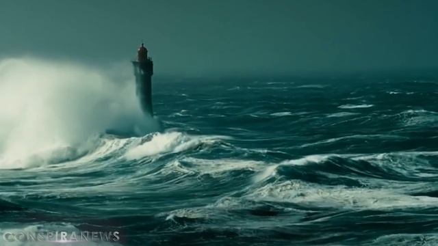 ВОТ, ЧТО НАХОДИТСЯ НА ДНЕ БЕРМУДСКОГО ТРЕУГОЛЬНИКА...