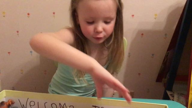 Играем в самодельный зоопарк смотреть онлайн