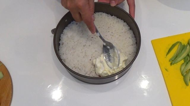 Салат Филадельфия или Ленивые Суши / Суши ТОРТ  / Неимоверно Вкусный и Очень Простой Рецепт.