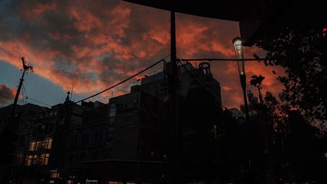 falling - but you're in the bathroom at a party [ CHASE ATLANTIC ] смотреть онлайн