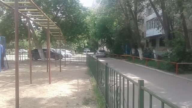 Лёгкая беговая разминка.