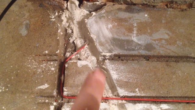 Вмуровывываем теплый пол в уже готовую стяжку ( под кладку кафеля на гребенку.) смотреть онлайн