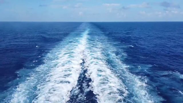 Шум волн,морской прибой, можно смотреть и слушать бесконечно.