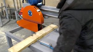 Торцовочный станок ТК-200 для  торцовки бруса и габаритных изделий большой ширины.