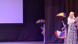 Песня "Представь себе весь этот мир, огромный весь". Исполняет Никита Пляшников.