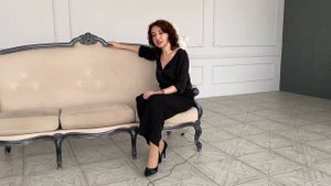 Анна Ахматова *** (Смеркается, и в небе темно-синем...)