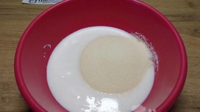 Пышный манник на кислом молоке в духовке