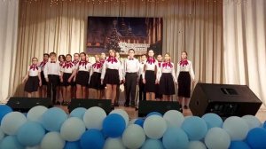 Под свечами трепещут иголки. Школьный хор "РАССВЕТ" СОШ № 2 г. Горячий Ключ. Январь  2024 года.