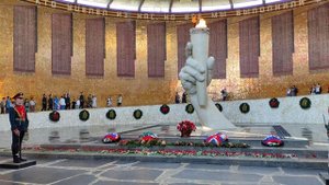 Смена почетного караула. Зал Воинской славы. Мамаев Курган.  Mamaev kurgan.