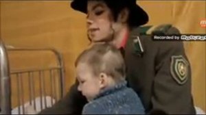 Посещение Московского детского дома в России! | Майкл Джексон