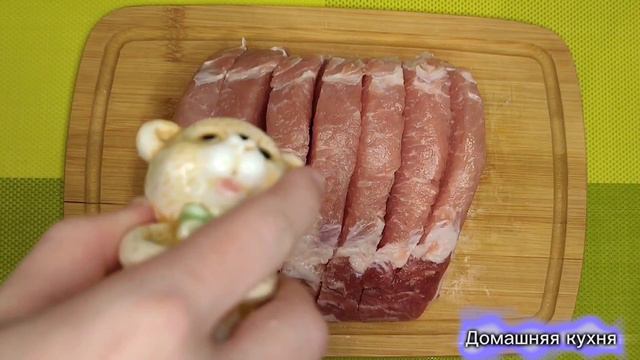Свинина под розмарином и чесноком с раскалённым маслом - рецепт шефа!