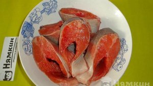 Жареная форель на сковороде в яичном кляре