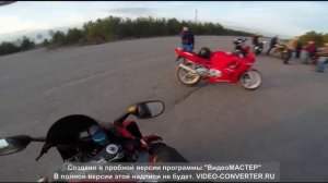 YAMAHA YZF R1 езда на заднем )