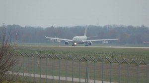 (4K) RARE! U.A.E Air Force Airbus A330-200MRTT (1301) Departure at Munich Airport!