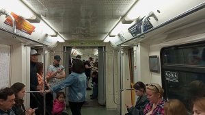 Парад поездов в Москве на БКЛ 81-740741, 81-740.1741.1 Русич (2002-2009) 18 мая 2024 года 13:52:48