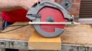 Как пилит дерево универсальный тонкий пильный диск 185x30x1,8/1,1 на ручной циркулярной пиле