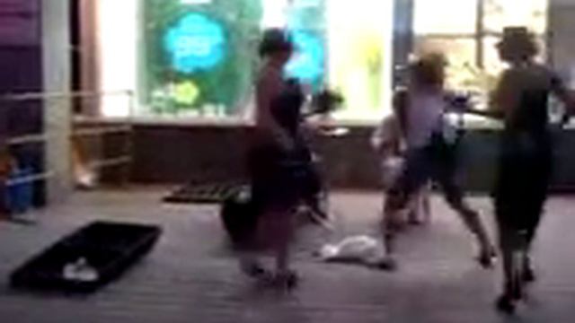 Люди не летают смотреть онлайн