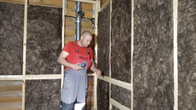 Каркас парной с утепление в бане сруба.