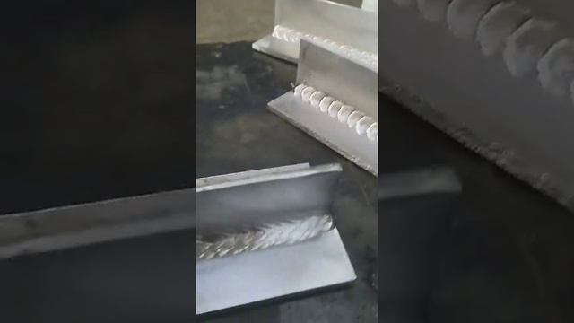 Сварочные работы по ремонту бензовозов, зерно возов и т.д. смотреть онлайн