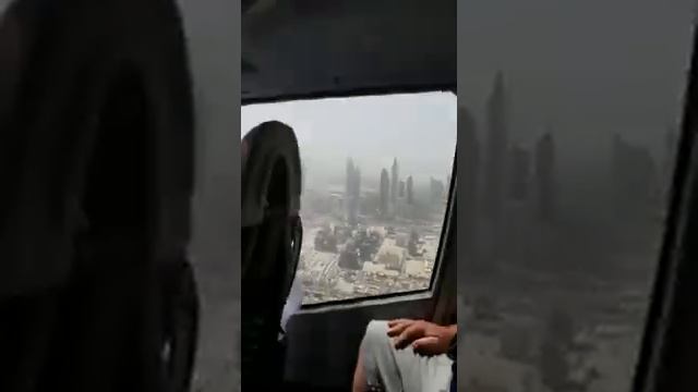 Летим над Дубаем и дрожим - Flight over Dubai - Vuelo sobre Dubai смотреть онлайн