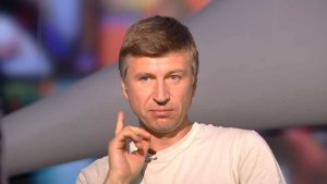 Алексей Ягудин: "Дозировано принимаем солнечные ванны, чтобы вечером поработать на славу"