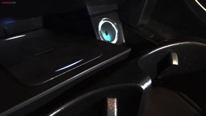 Беспроводная зарядка в штатное место для  автомобиля. Промо-обзор на примере Mercedes GLC