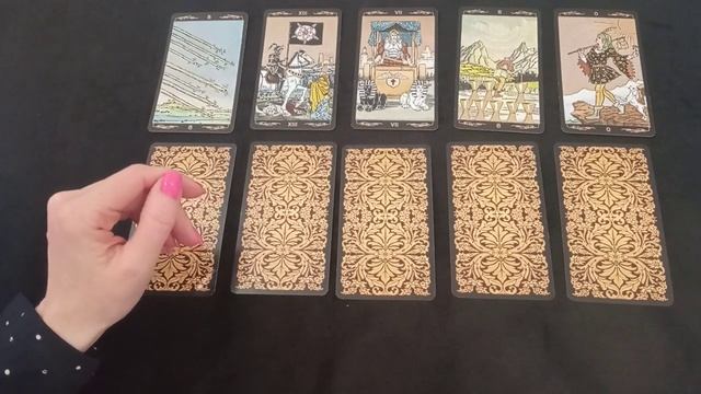 Таро видео 2022. Таро видео 2022. Карты таро с иероглифами. Мемы 2022 таро. Таролог михаил.