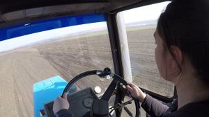 Культивация. С женой в тракторе веселее.