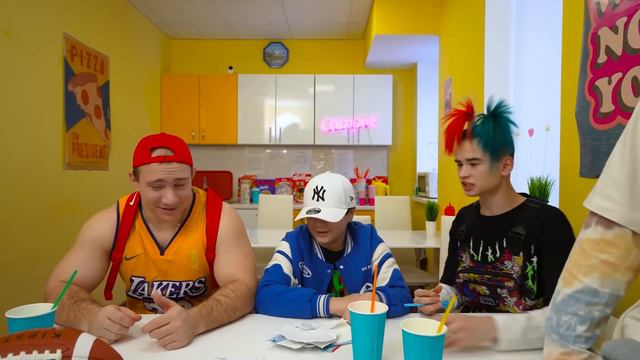 DE LA MAGIE SUR LE CAMPUS 🔮 Les adolescents ont-ils mis la sorcière en colère ? | Campus France смотреть онлайн