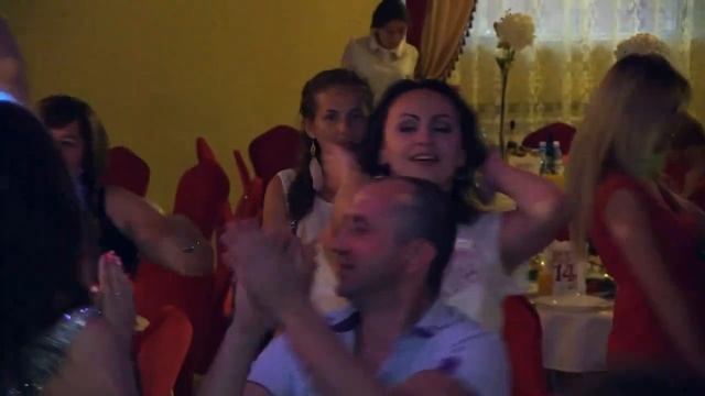Ведущий на свадьбу Владимир Мартынов. Красивая свадьба за 1 минуту