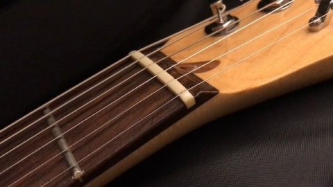 Как заменить верхний порожек на гитаре? На примере PRS Custom 24.