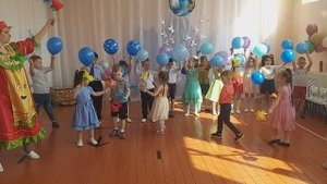 Флешмоб "Не уроните шарик - это же Наш дом..."